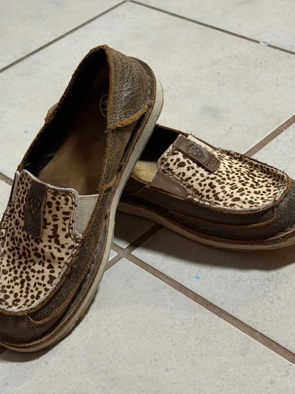 Ariat Women Western Brown Cruiser Slip-On Loafers Leather Cheetah Print Hair 5.5